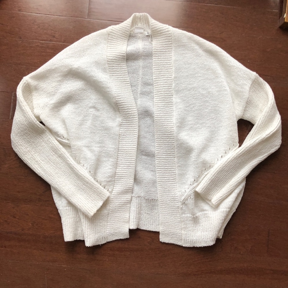 *SOLD* Gap Cream Cardigan, Size Small, Mint condition